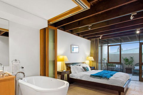 James Street Warehouse - Northern Rivers Accommodation 4