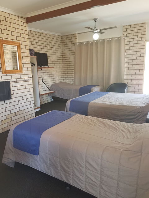 Emerald Tower Motor Inn - Accommodation Broken Hill 6
