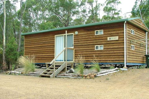 Hobart Bush Cabins - Hervey Bay Accommodation 3
