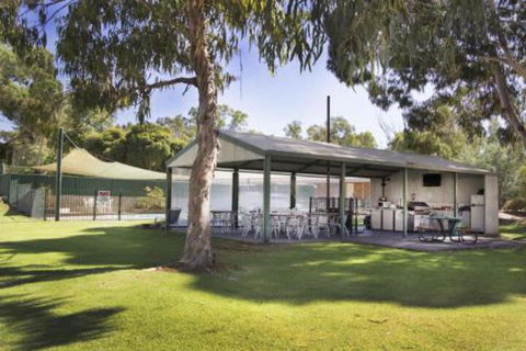 Early Settlers Motel Tocumwal - Lightning Ridge Tourism 4