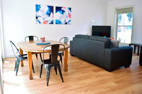Turner Terrace - Accommodation NSW 1