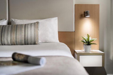 Grand Hotel And Apartments Townsville - Holiday Melbourne 2