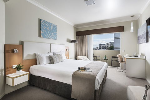Grand Hotel And Apartments Townsville - Holiday Melbourne 1