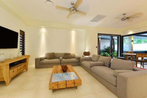 Mana Moana Beachfront Estate Port Douglas - Yamba Accommodation 3