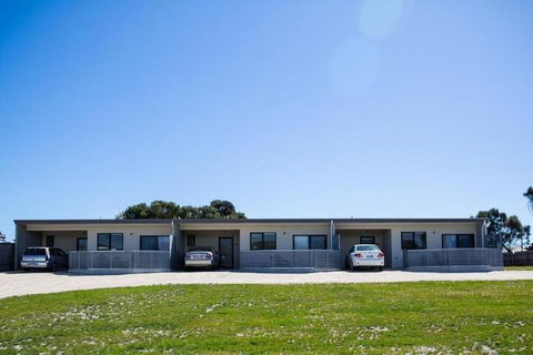 Island Quarters - WA Accommodation 1