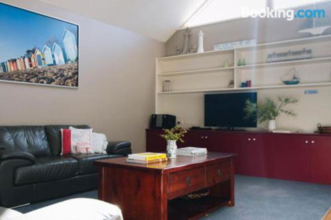 Torquay Retreats Eighteen Beach - WA Accommodation 7