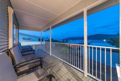 Norm's Beach House - Accommodation Brisbane 2