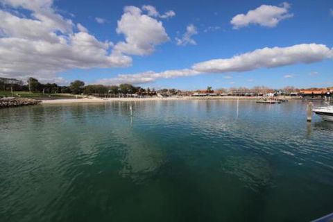Perth Beachside Holiday House - Gold Coast 4U 0
