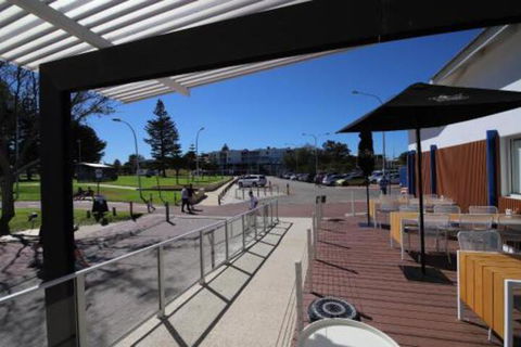 Perth Beachside Holiday House - Gold Coast 4U 1