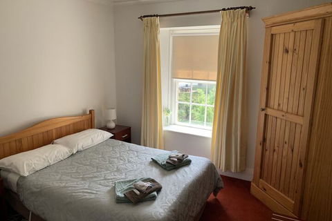 Ross Hotel - Accommodation Directory 6