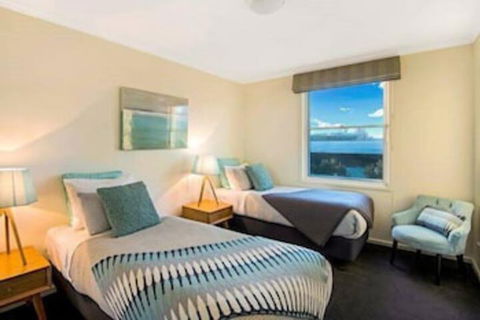 Platinum Apartments On Whiteman St - Lightning Ridge Tourism 3