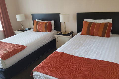 Centre Point Mid City Motor Inn - Tourism Townsville 7