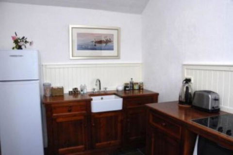 Brooklands Heritage B & B - Holiday Melbourne 4
