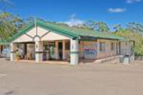 Colonial Palms Motel - WA Accommodation 0