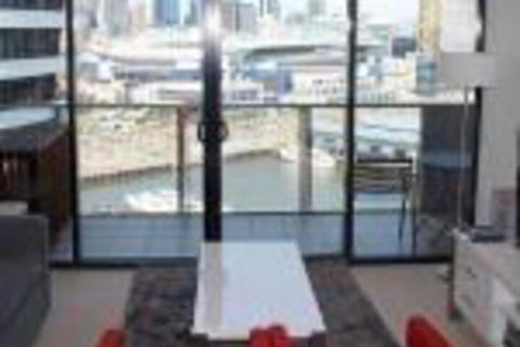 Docklands Prestige Apartments - Gold Coast 4U 0