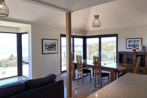Convict Beach House - Accommodation Sunshine Coast 2