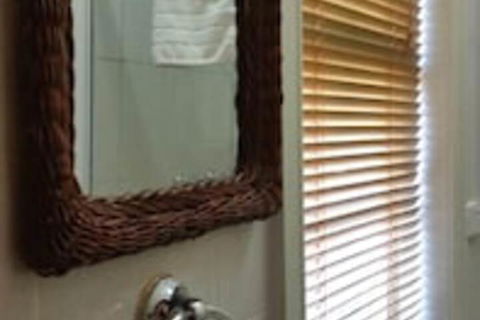 Sonjas Bed And Breakfast - Accommodation Main Beach 4