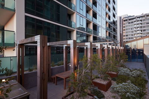 City Tempo Lonsdale St - Sunshine Coast Tourism 6