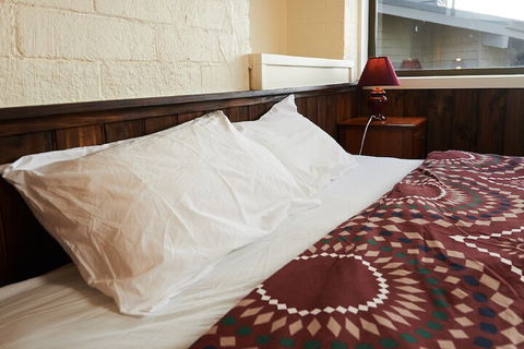 Abom Hotel - Whitsundays Tourism 4
