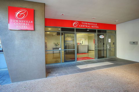 Townsville Central Hotel - Holiday Sydney 3