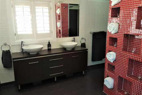 Barossa Vista - Kingaroy Accommodation 7
