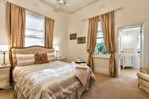 The Graces Beechworth - Holiday Melbourne 0