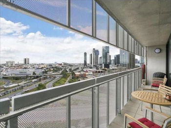 StayCentral - NGV Arts Centre Retreat - Holiday Melbourne 6