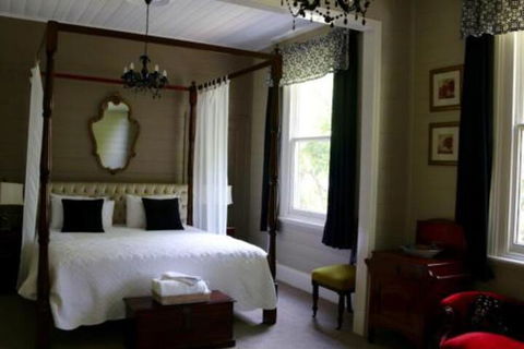 The George Boutique Hotel - Foster Accommodation 5
