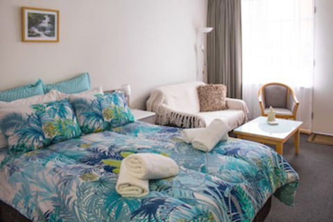 Bay Beauty Studios - Yamba Accommodation 0