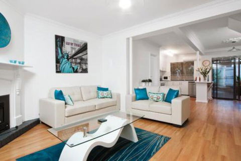 Bedford Terrace 3 - Wagga Wagga Accommodation 4