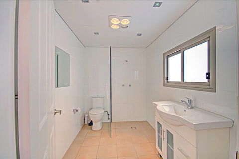 Oakland Cottage - Accommodation Newcastle 6