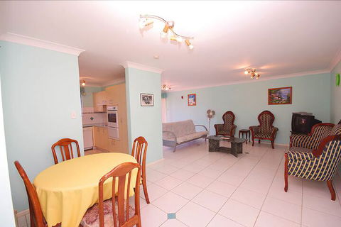 Pelican Place - Hervey Bay Accommodation 4