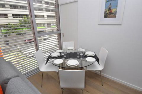 Sydney 1 Bed Modern Self Contained Apartment (402ALB) - Wagga Wagga Accommodation 6