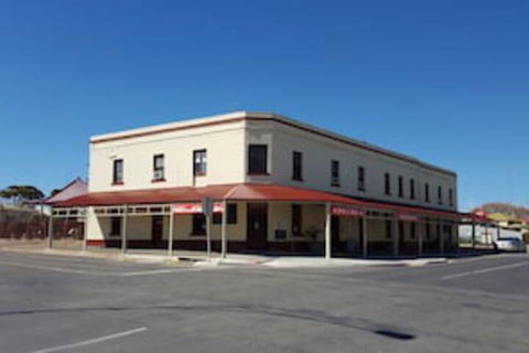 Copper Coast Hotel - Whitsundays Tourism 0