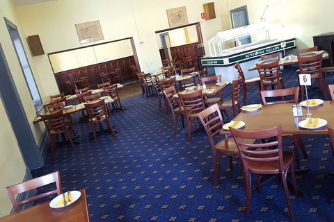 Copper Coast Hotel - Whitsundays Tourism 6