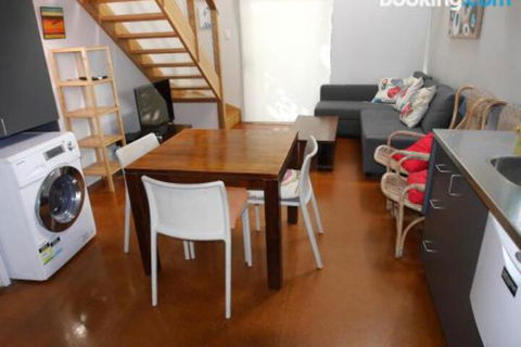 Shack 24 - Accommodation Newcastle 5
