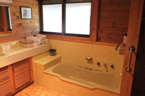 Gunyah Valley Retreat - Kingaroy Accommodation 3