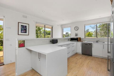 Coastal Retreat In Blairgowrie - Accommodation Broken Hill 3