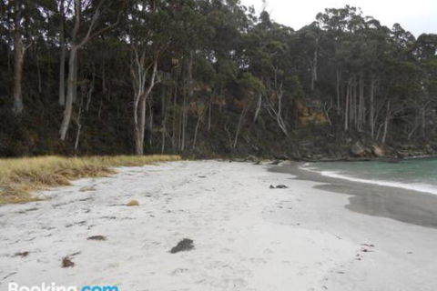Bruny Ocean Cottage - WA Accommodation 5