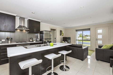 Megan Court Apartments - Hotel VIC 3