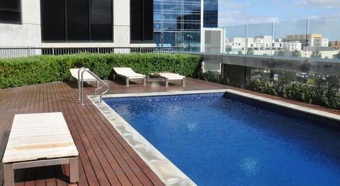 AKOM AT Docklands - YWait Travel 4