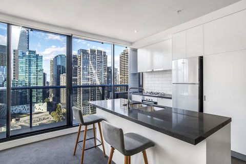 Nook Melbourne Bank Tower Apartments - Lightning Ridge Tourism 3