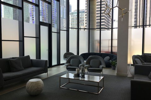 IFSuites (IFSTAYS) EQ Tower - Holiday Melbourne 4
