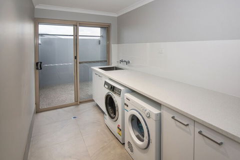 Geographe House - Northern Rivers Accommodation 2