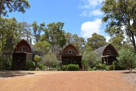 Jarrah Glen Cabins - Yamba Accommodation 0