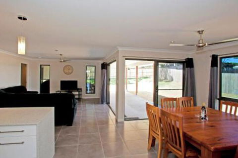 Agnes Retreat - Whitsundays Tourism 5
