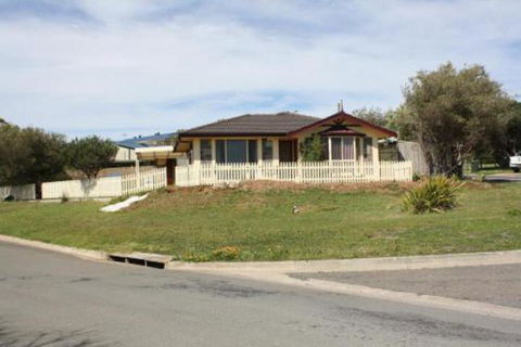 Maslin Beach House - Accommodation Directory 0