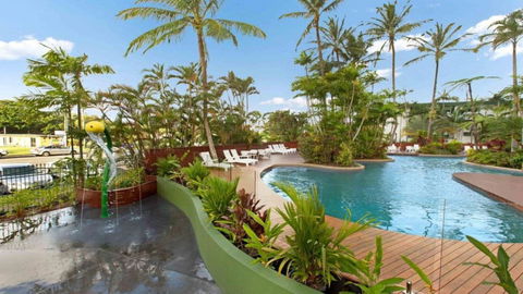 Cairns Ocean View Apartment - Holiday Sydney 3