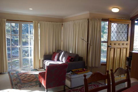 Whiskey Gully Wines - Wagga Wagga Accommodation 2