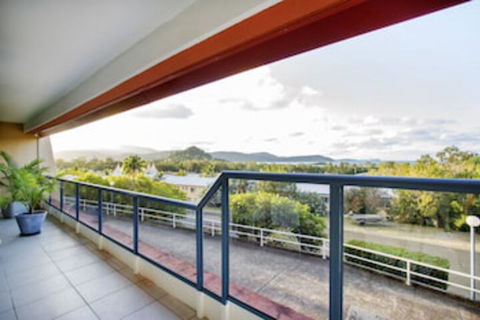 Aqua Marine Boutique Apartment - Accommodation Brisbane 0